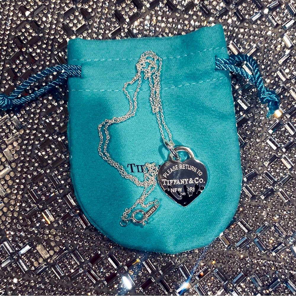 Authentic Tiffany & Co. 925 Black Splash Heart Necklace 🖤